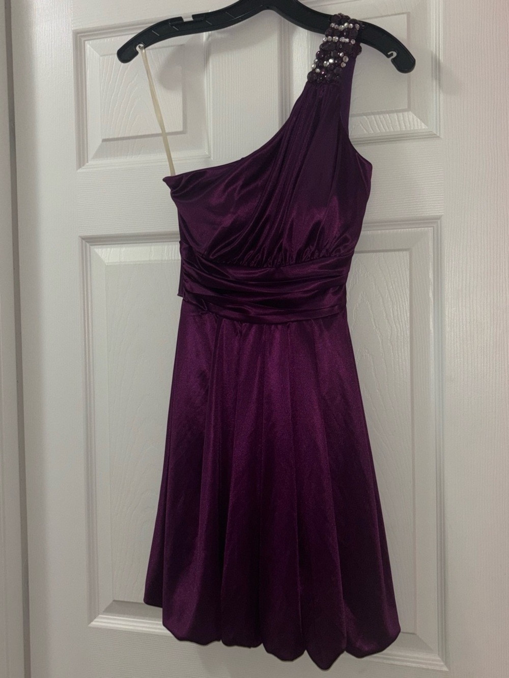 Vintage One-Shoulder Purple Cocktail Dress with Embellished Strap